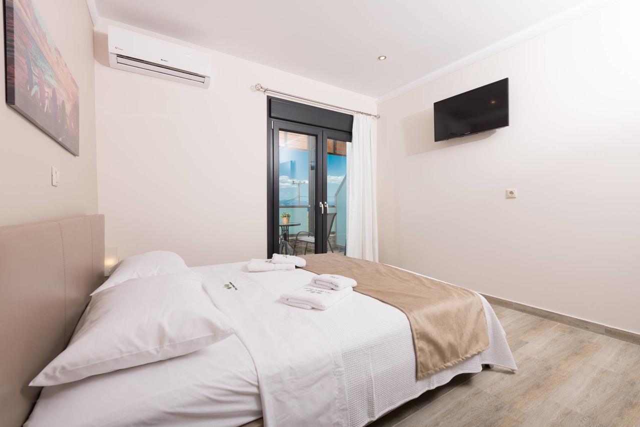 Ftery Hotel Skala Rachoni  Buitenkant foto